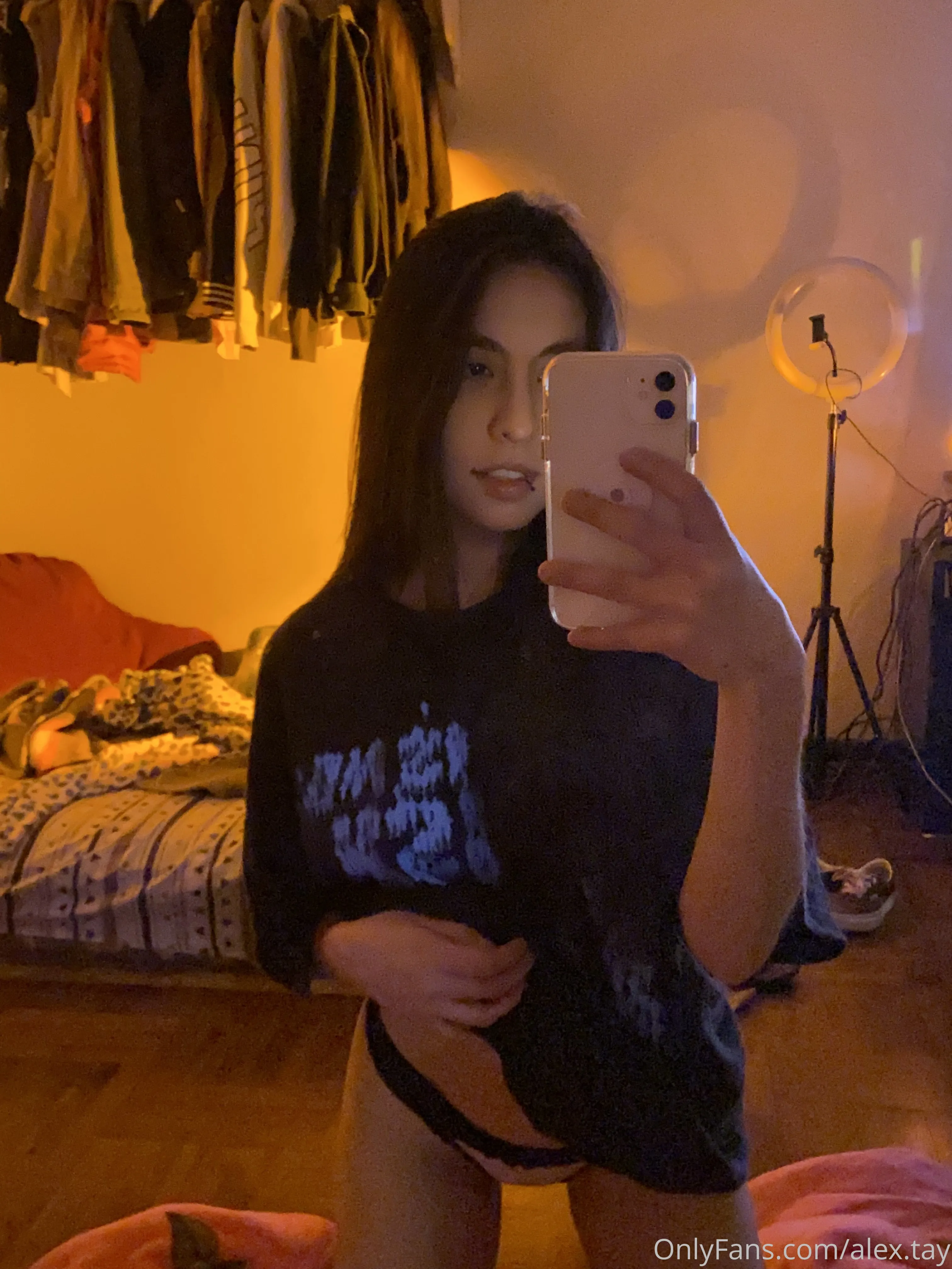 Alex Taylor 🔞🍸 photo #4