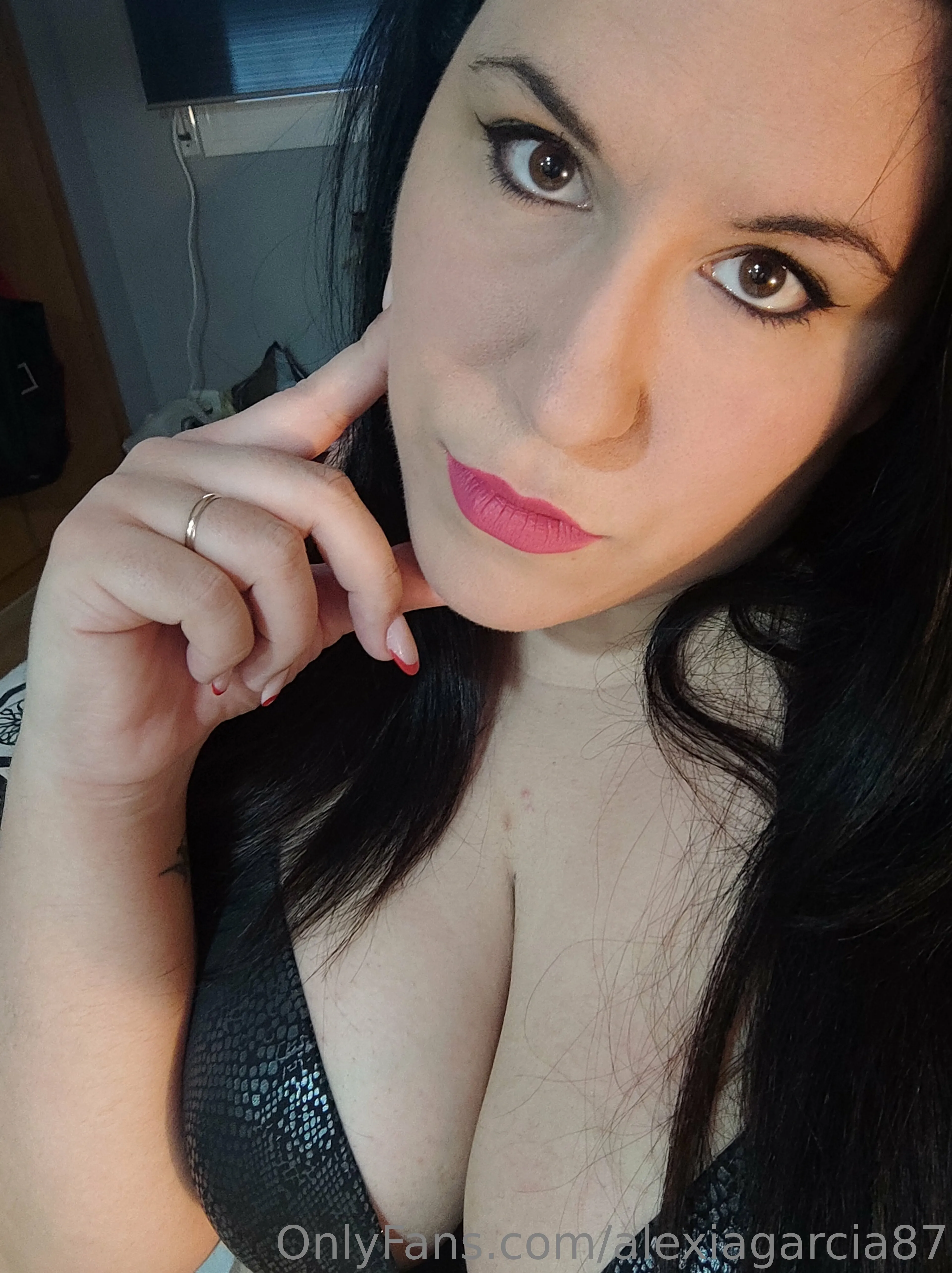 Alexiaxia87 photo #5