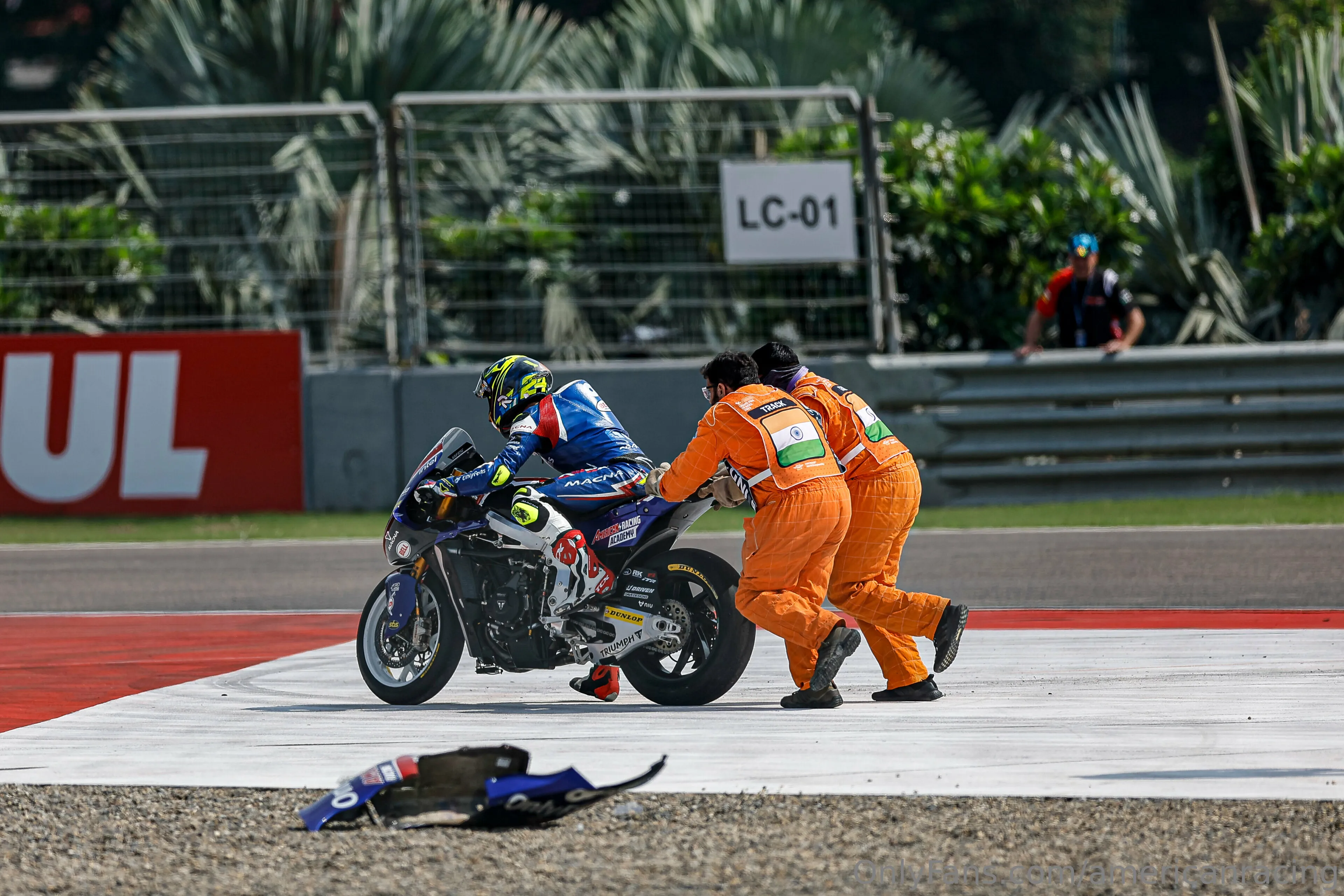 American Racing Team photo #17