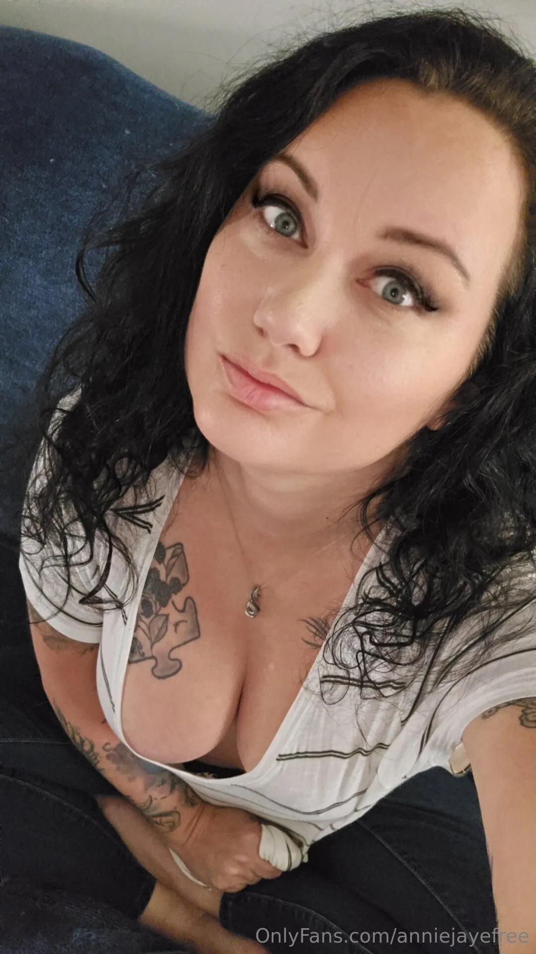 AnnieJaye photo #33