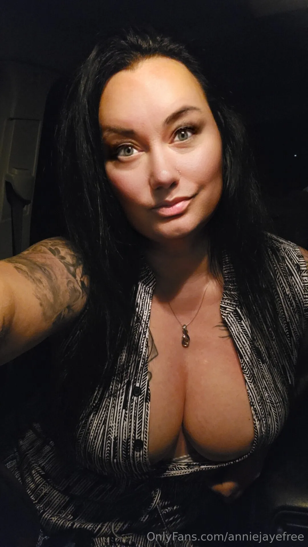 AnnieJaye photo #24