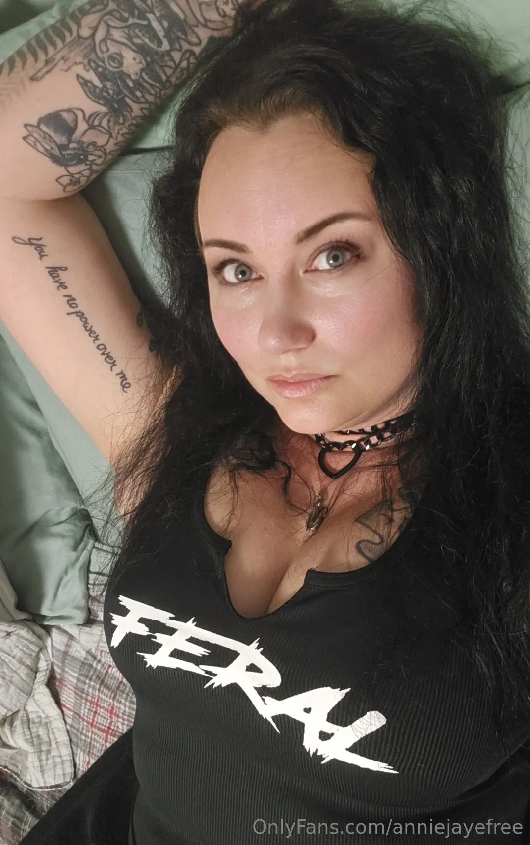 AnnieJaye photo #12