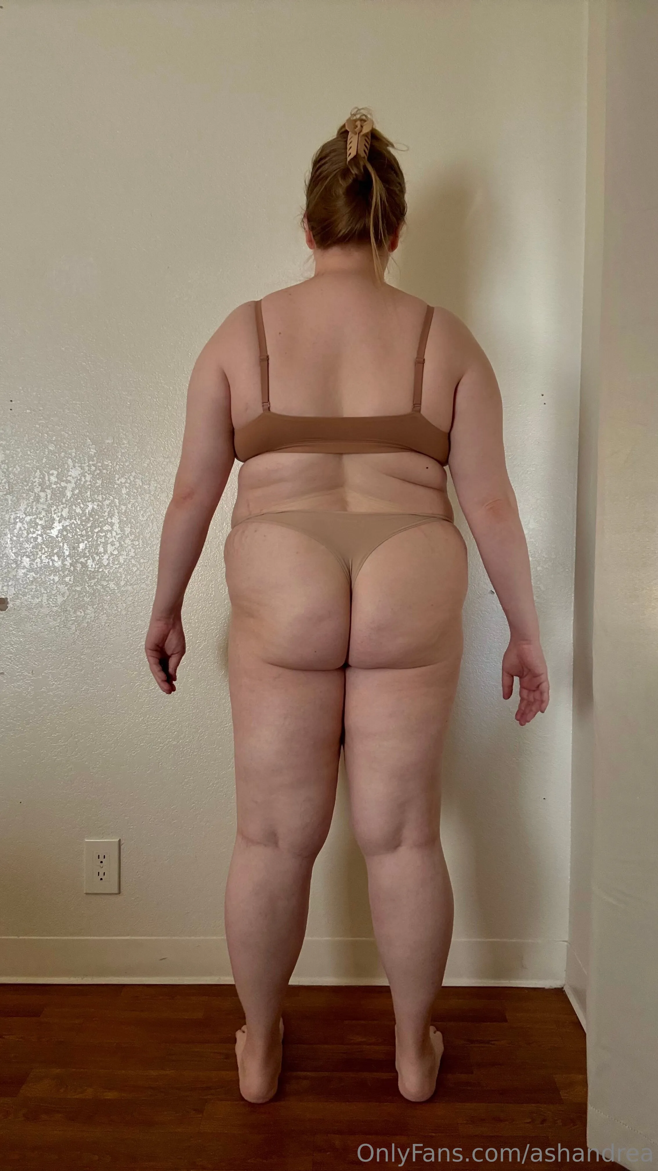 Ash Andrea photo #17