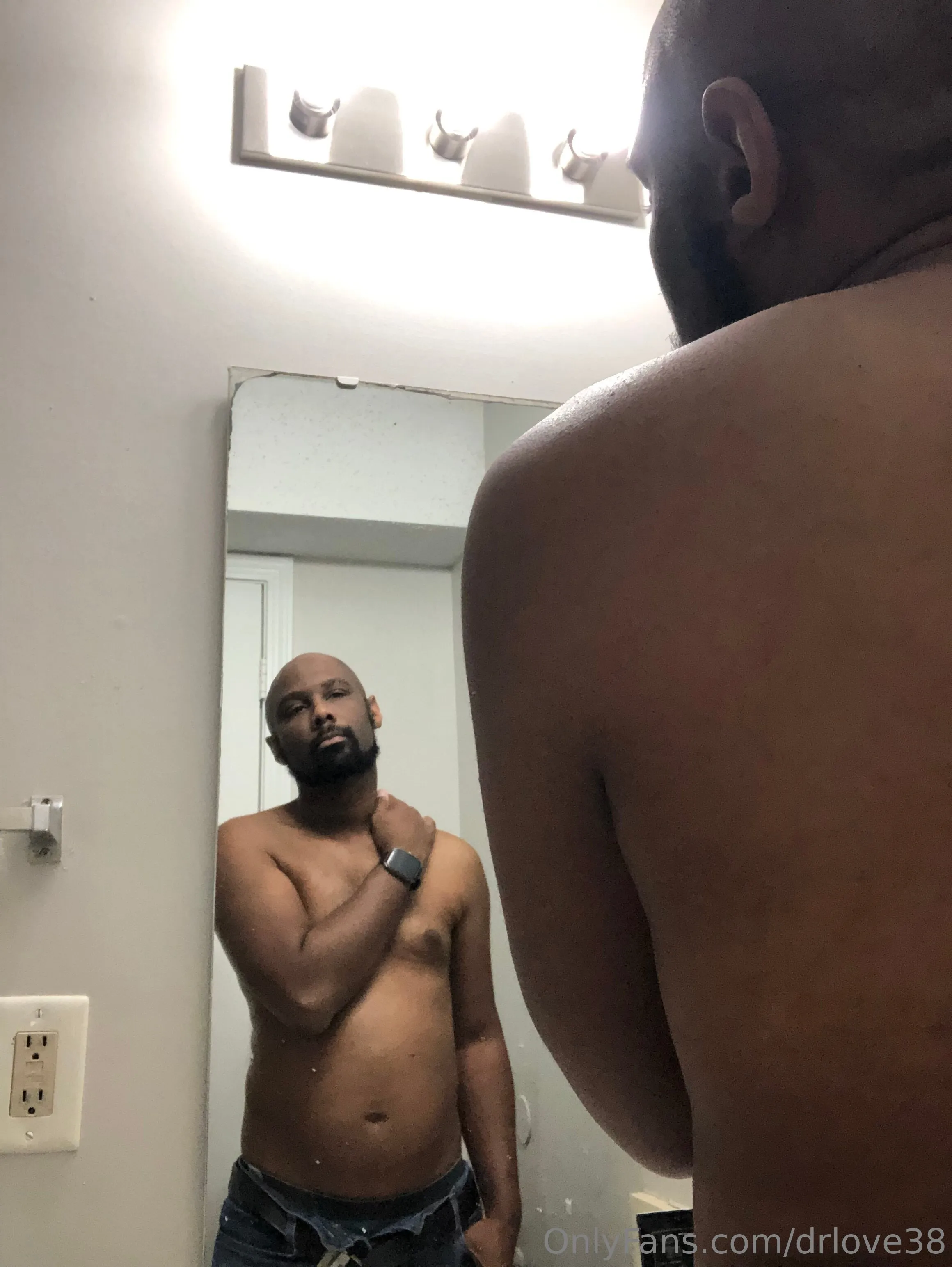 Dr. Love aka doldskool photo #9