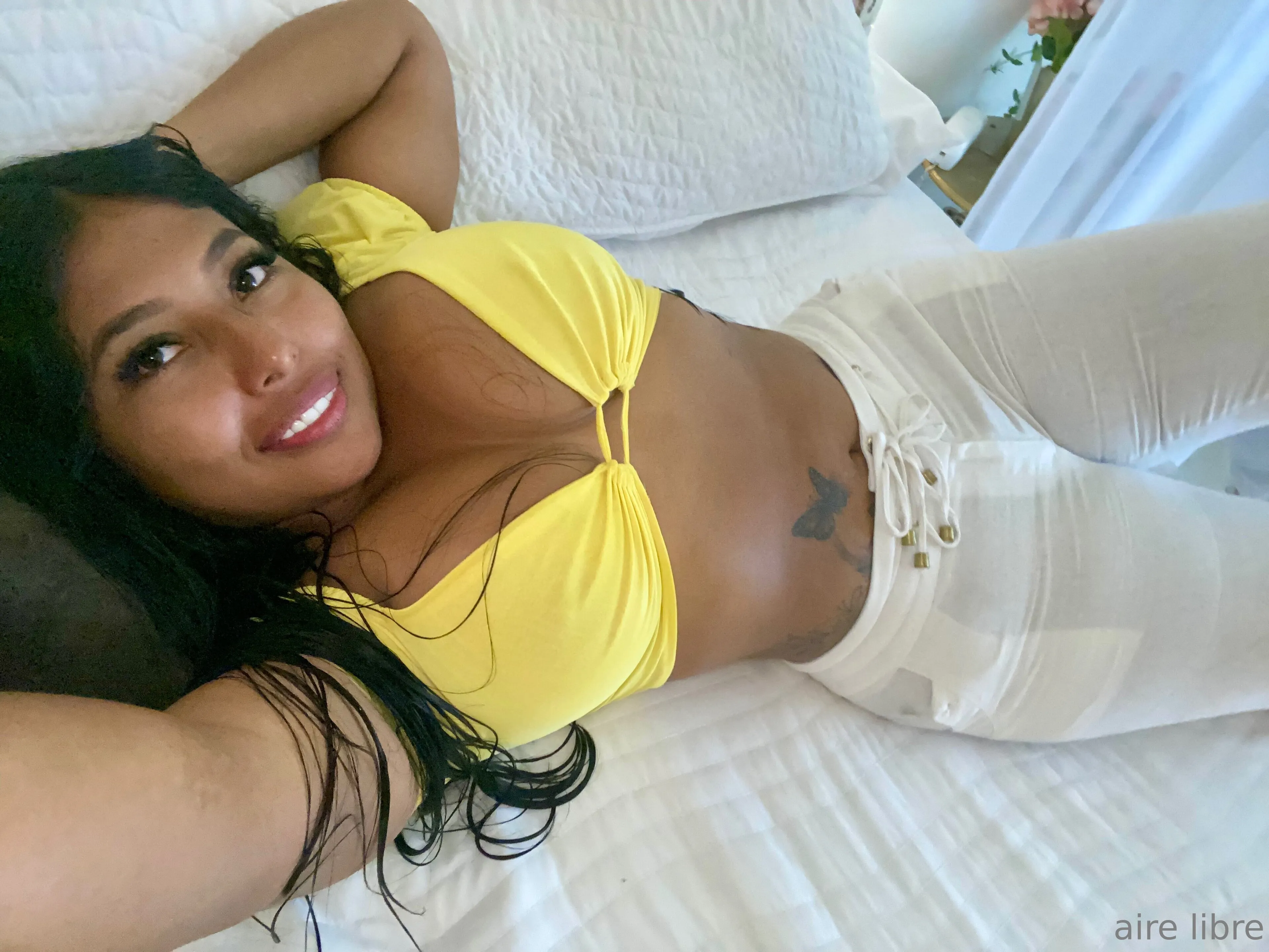 emily jhonson photo #2