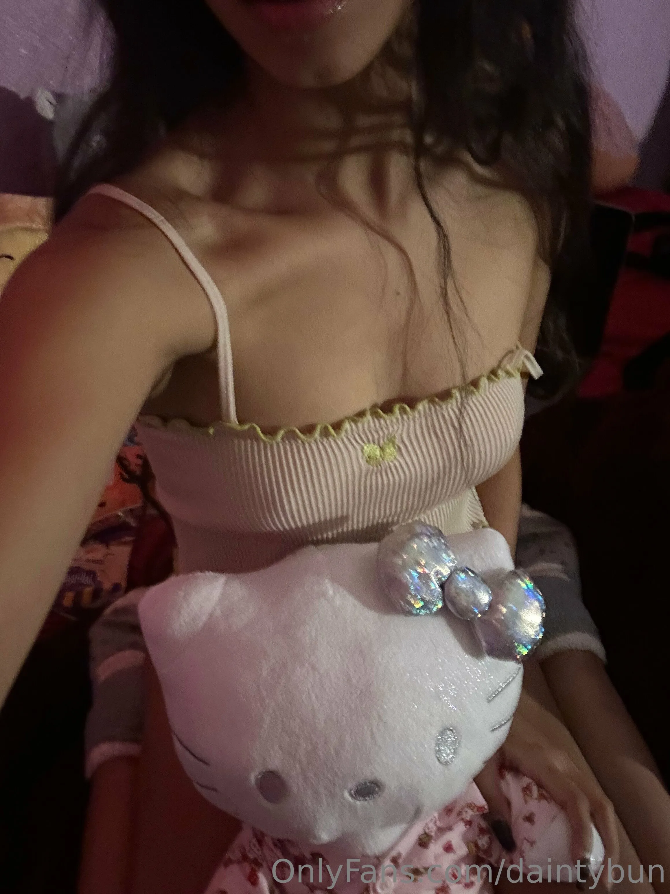 Dainty Bun photo #14