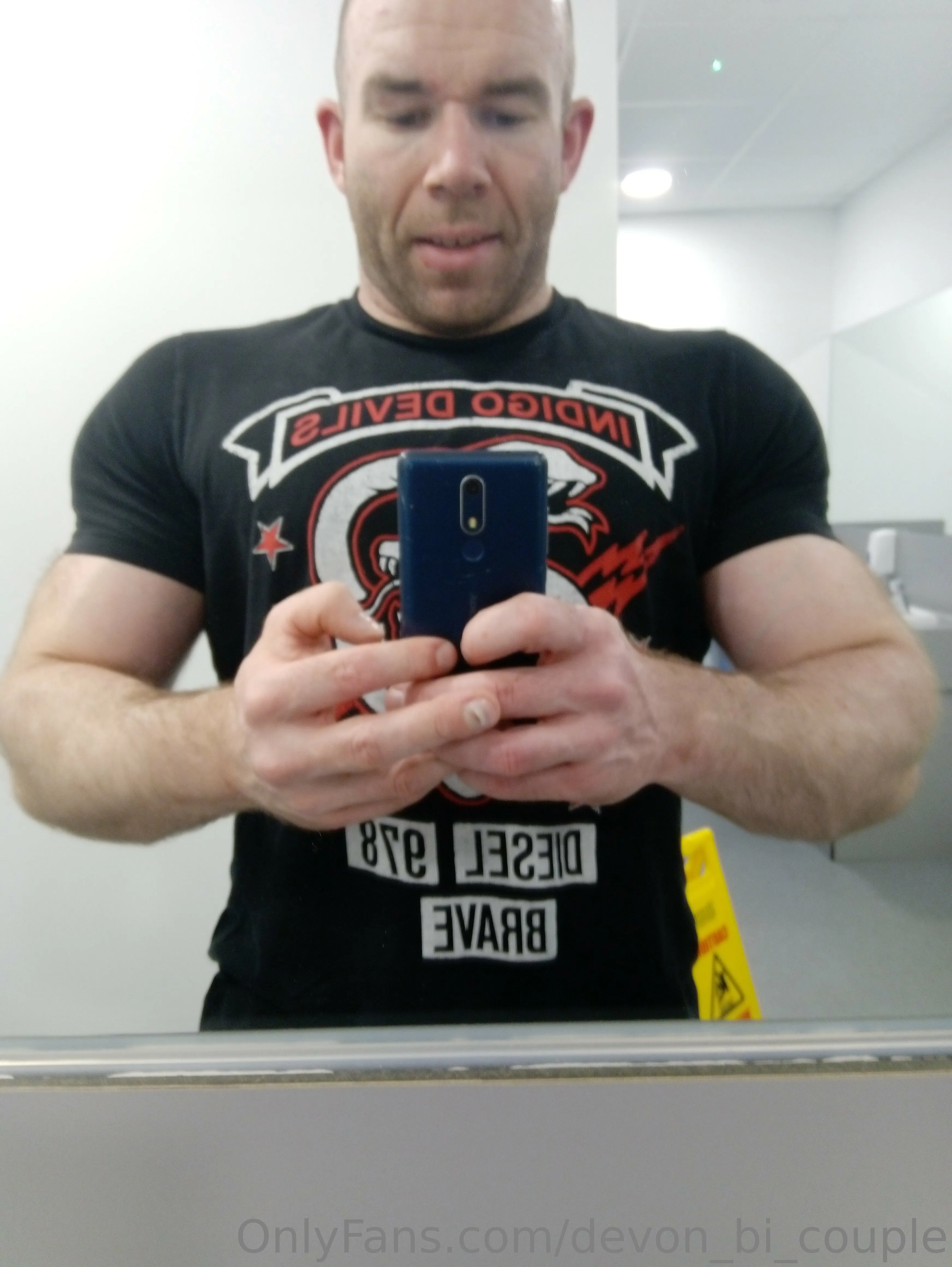 Devon Bi Couple photo #19