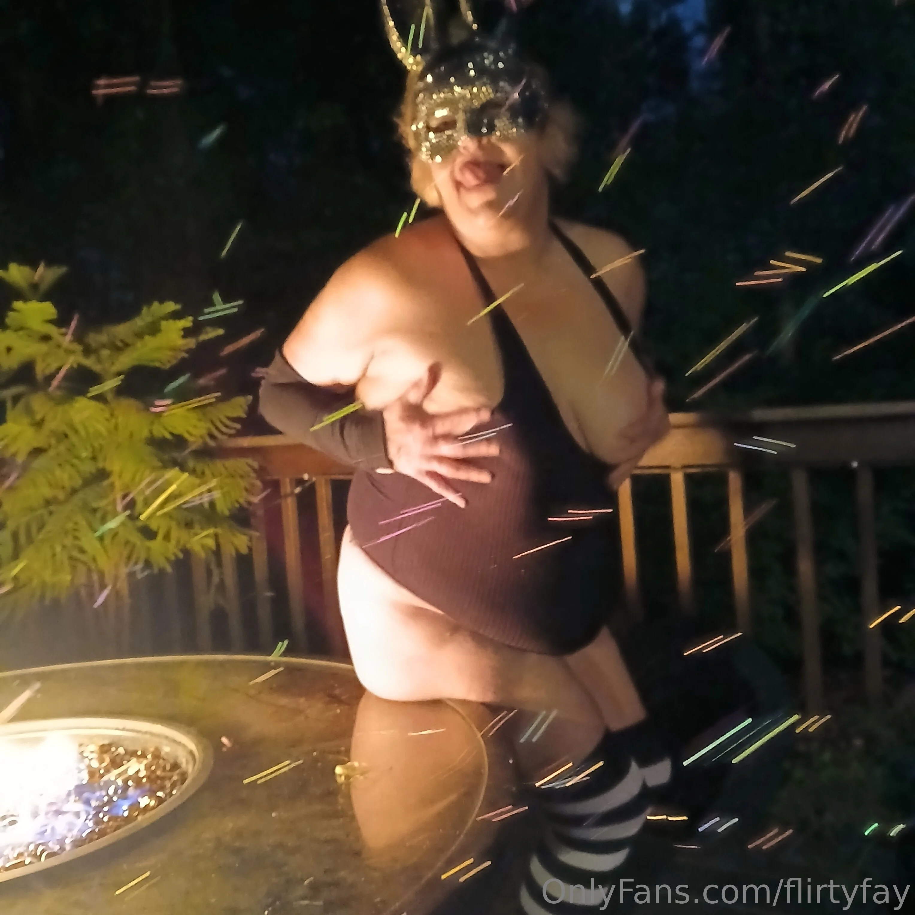 Flirty Fay photo #13