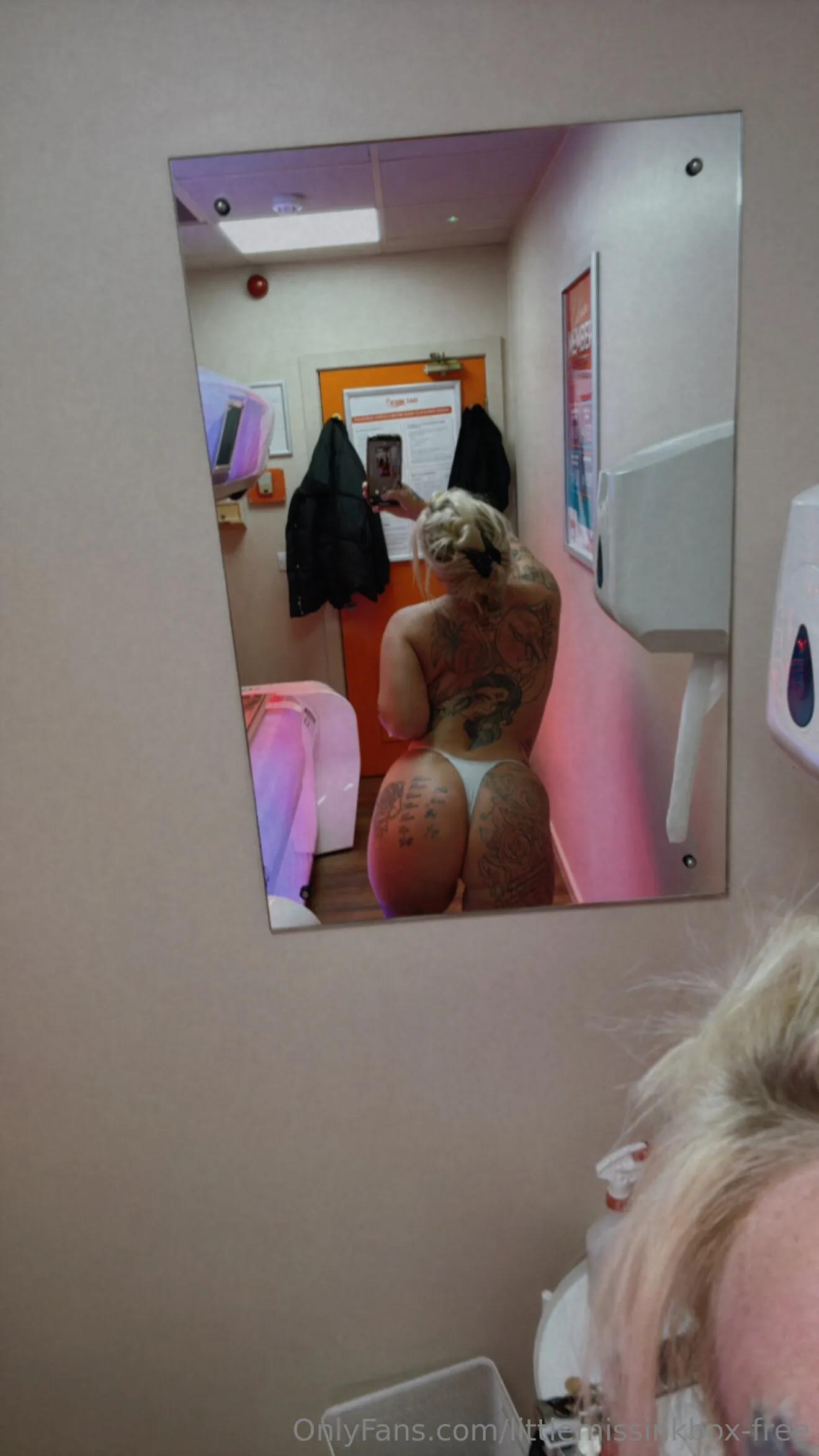 Littlemissinkbox-freepage photo #1