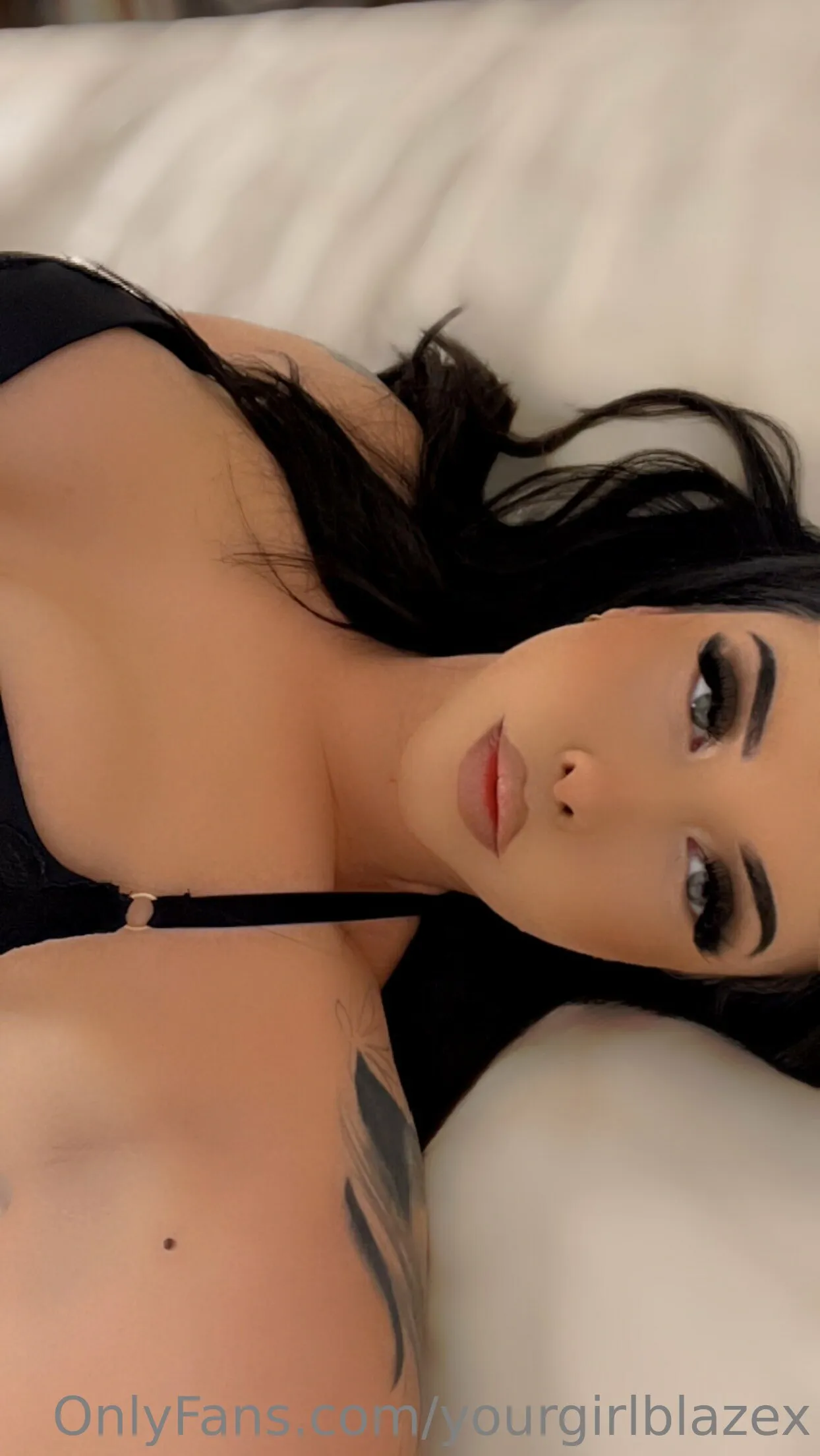 yourgirlblaze photo #6