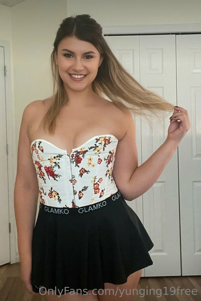 Ashley Elizabeth FREE photo #31