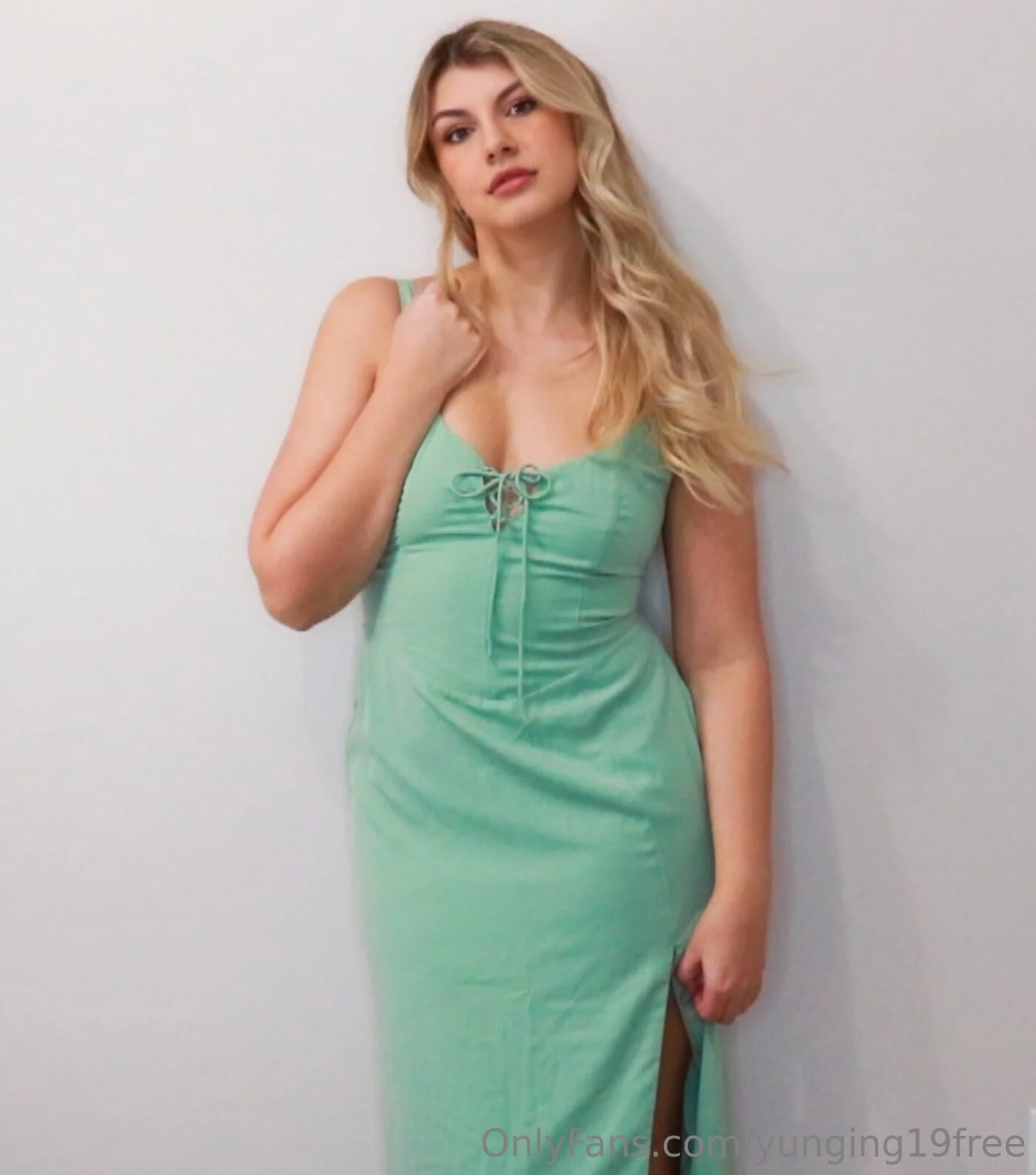 Ashley Elizabeth FREE photo #25