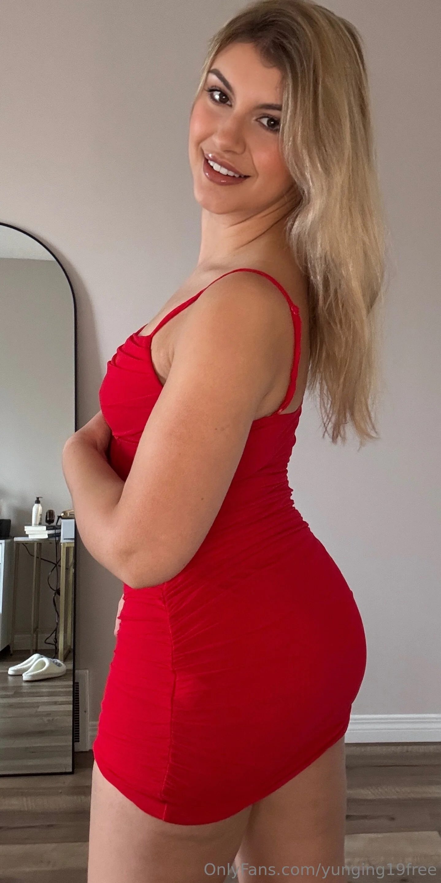 Ashley Elizabeth FREE photo #11