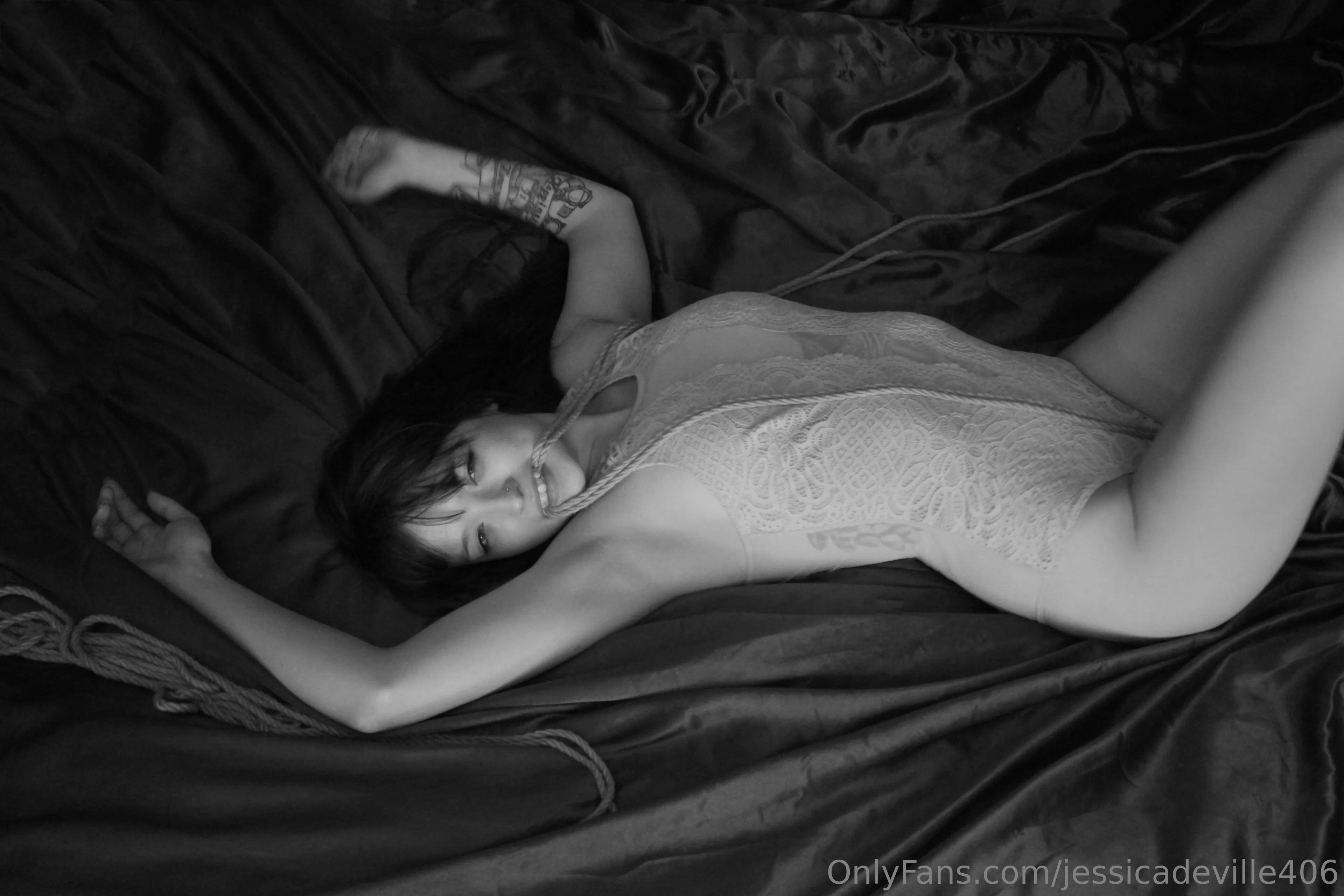 Jesssica Deville photo #25