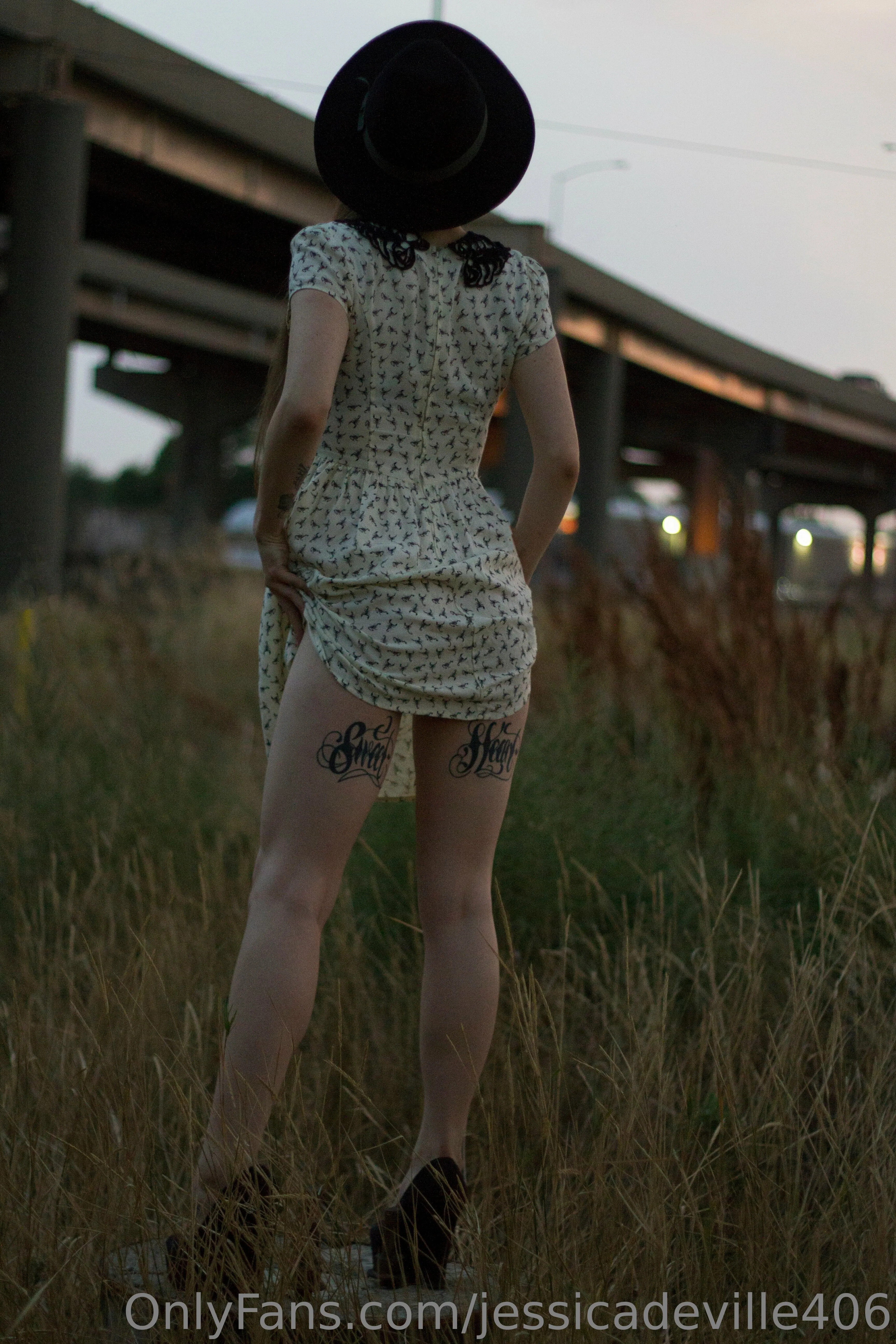 Jesssica Deville photo #16
