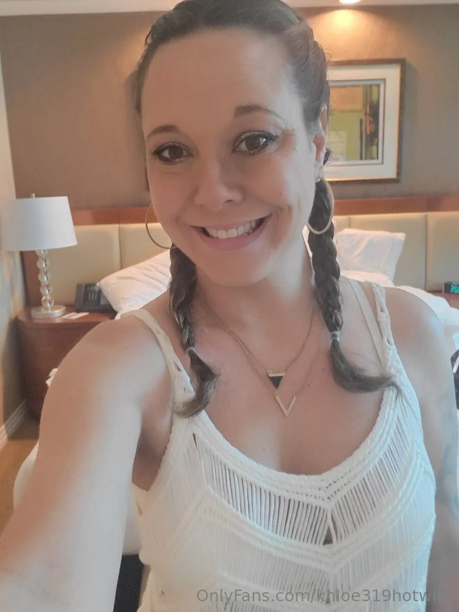 Khloe James 🔥💍 photo #87