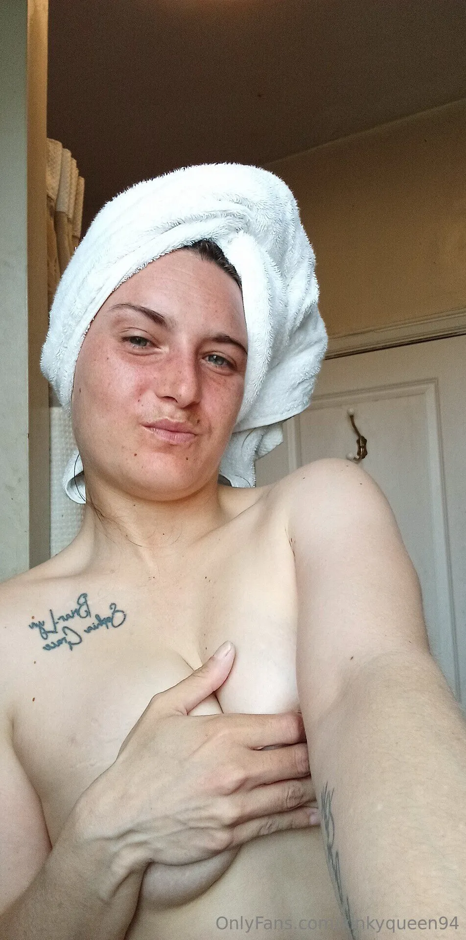 Raylin Reid😈 photo #5