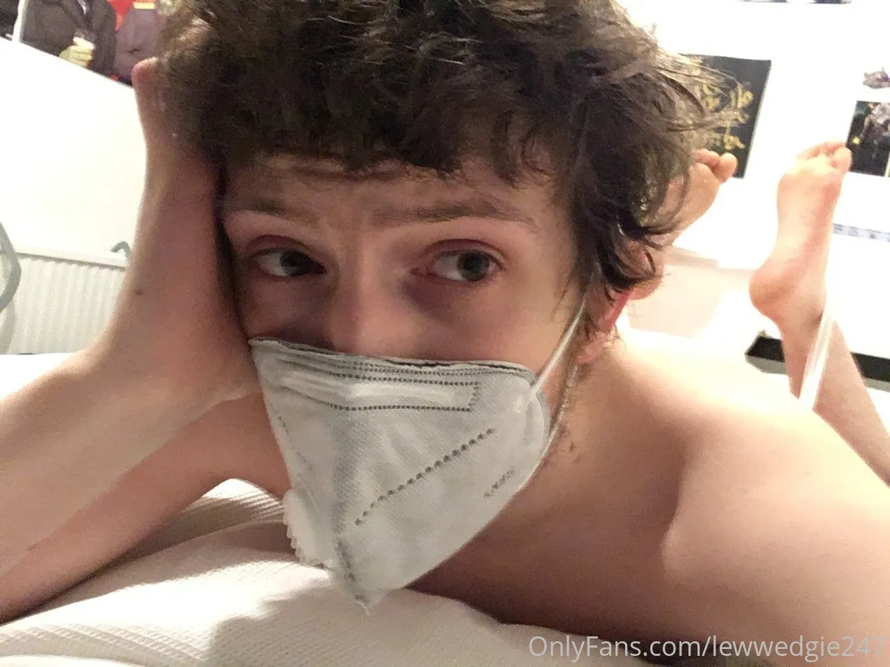 Lewis Wedgie photo #30