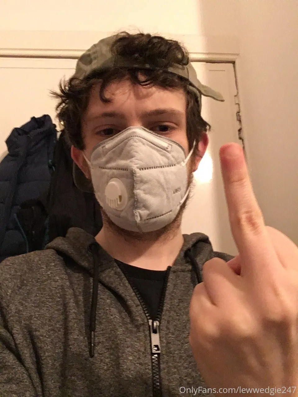 Lewis Wedgie photo #27