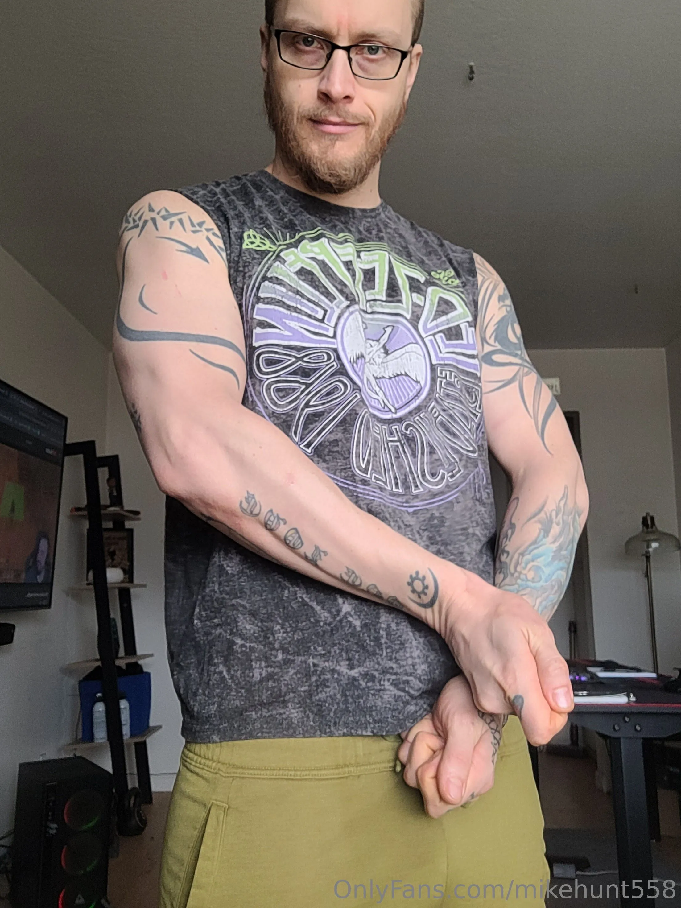 Tom Foolery photo #3