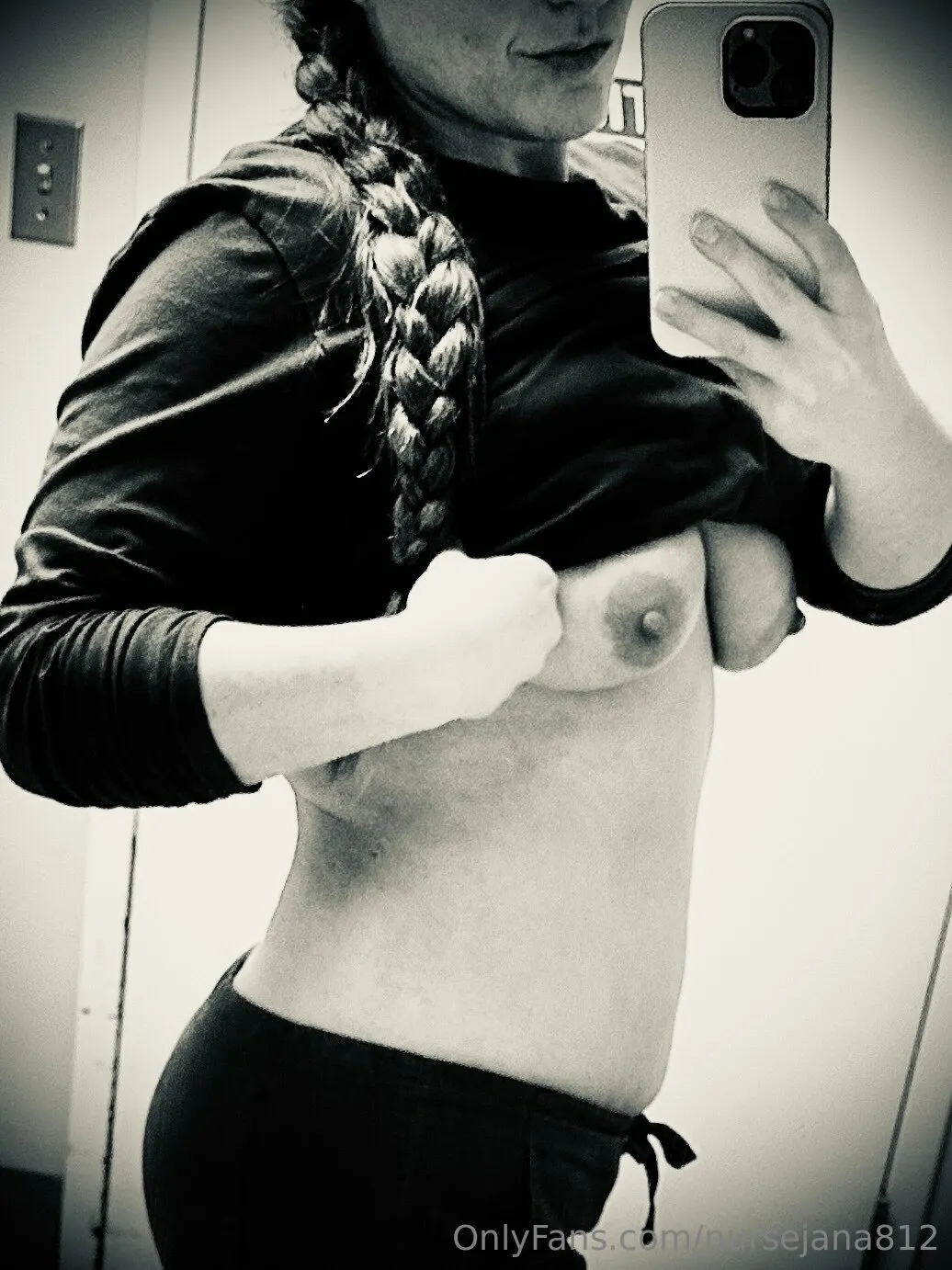 NurseJana812 photo #10