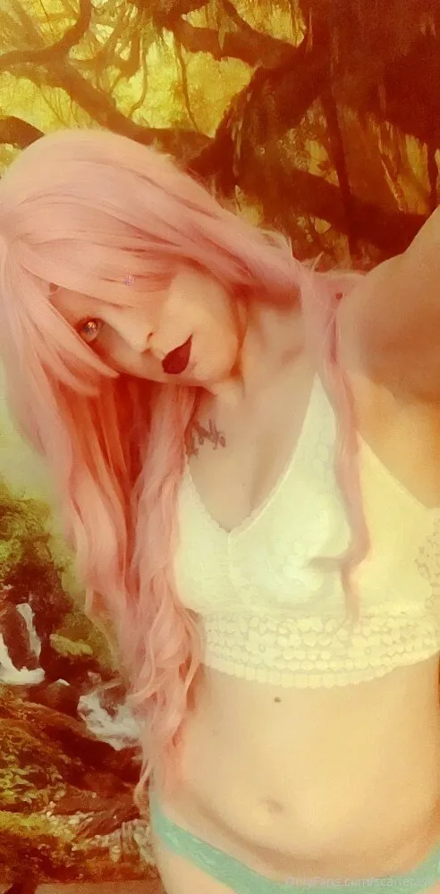 Scarlet Ash photo #13