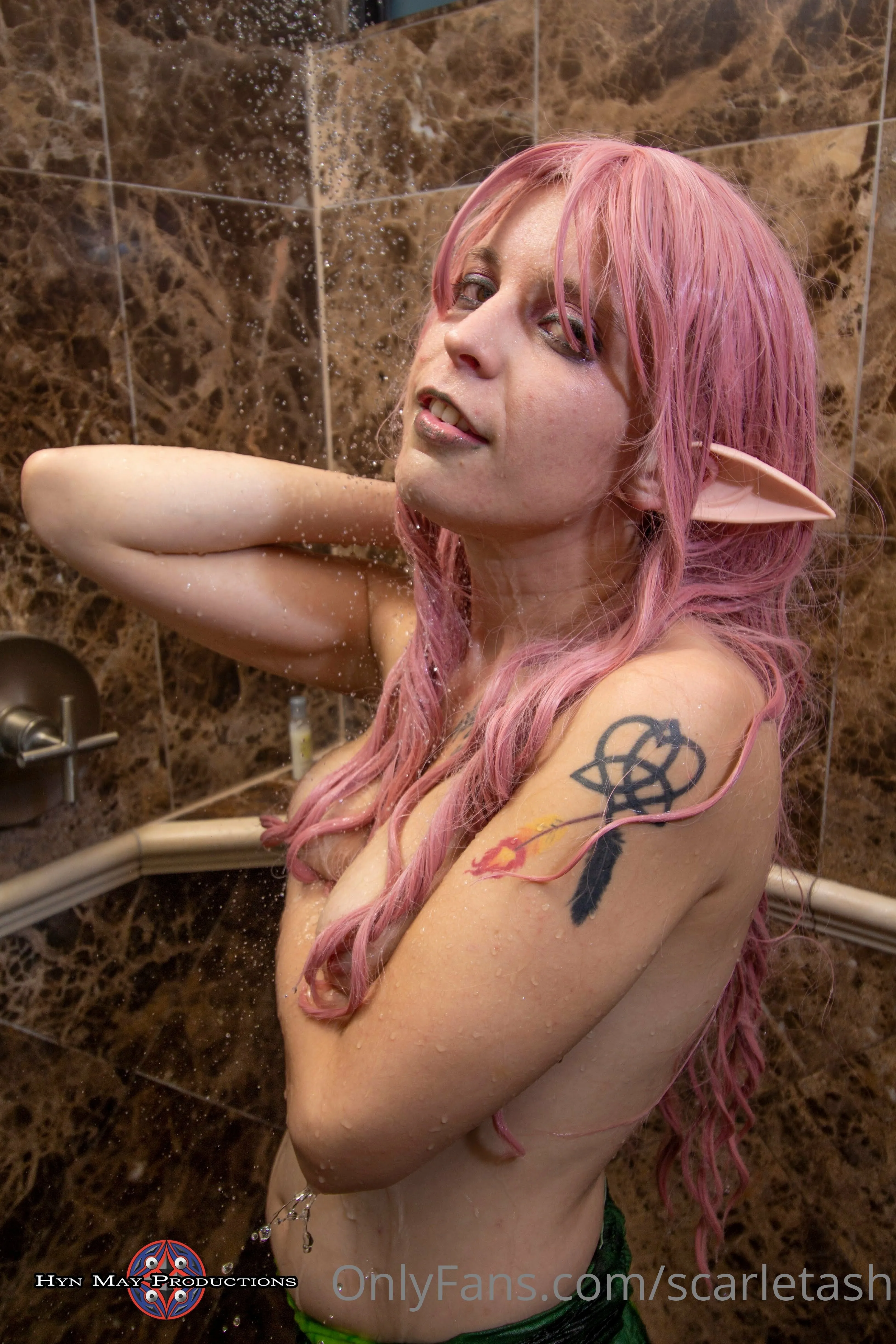 Scarlet Ash photo #1