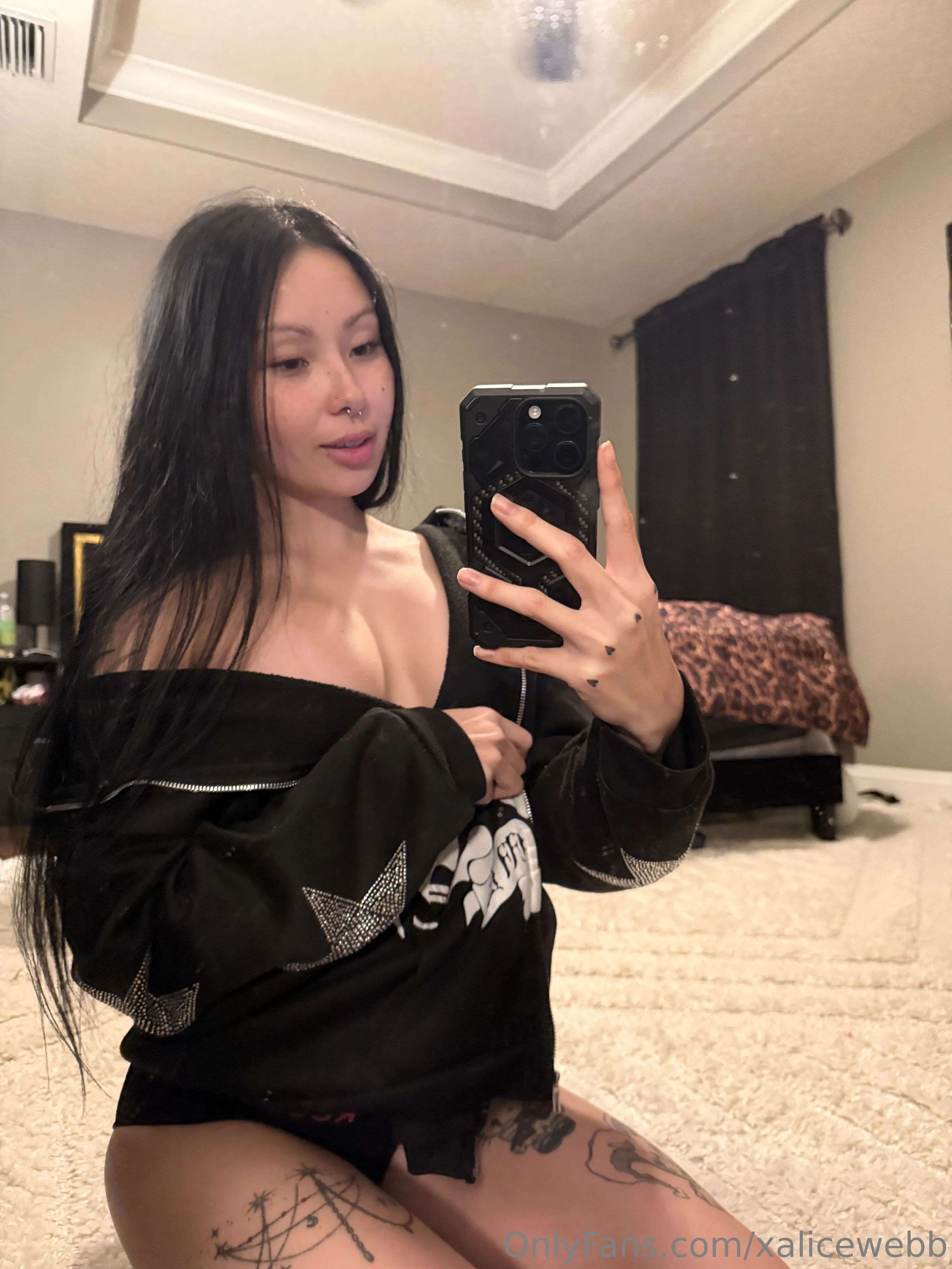 Alice Webb 🕷️ photo #5