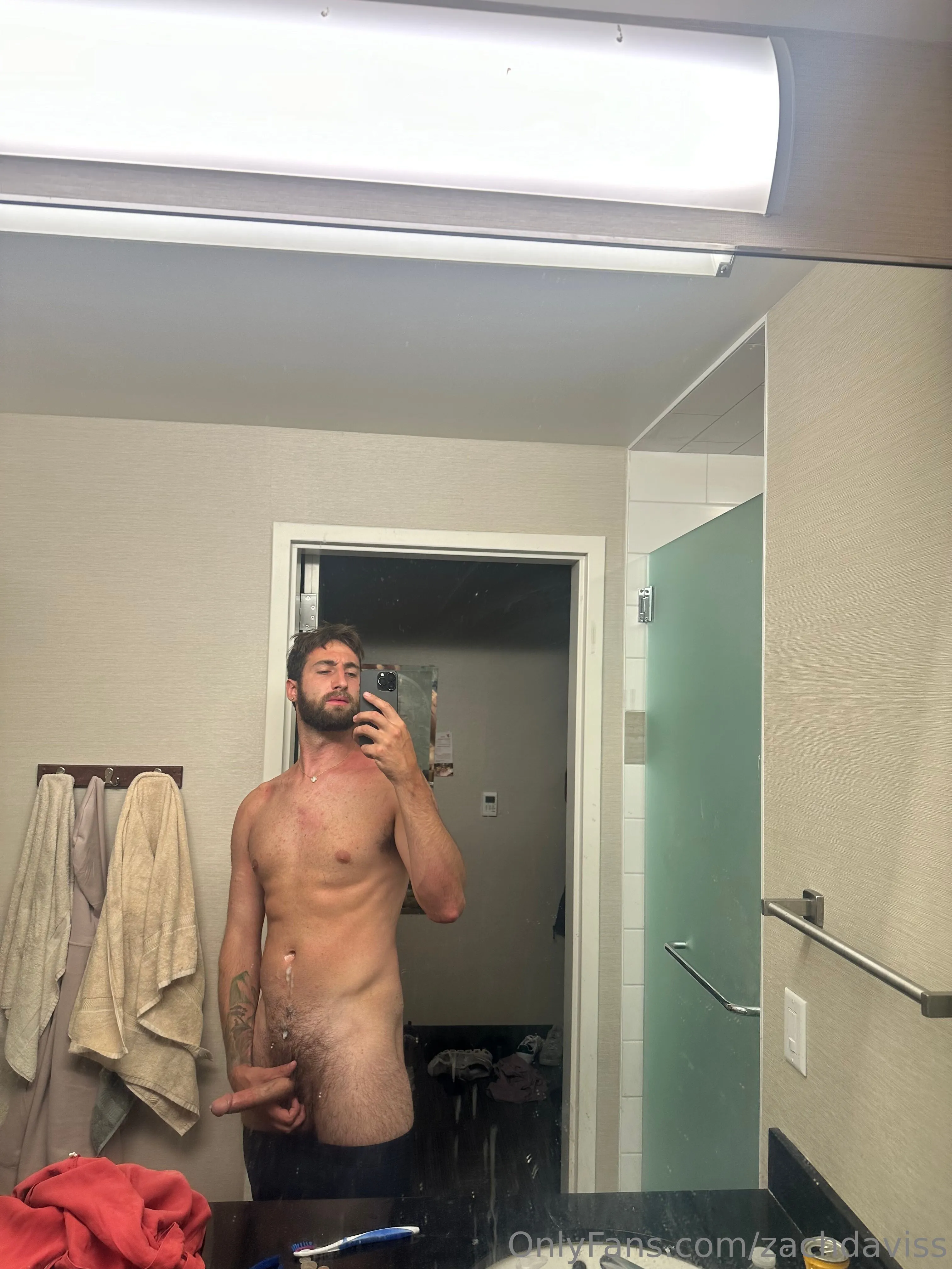 Zach Davis photo #11